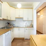 Home2book Cozy Pool & Tenis Court, El Poris 公寓 *