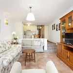Home2book Cozy Pool & Tenis Court, El Poris