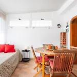 公寓 Home2book Cozy Pool & Tenis Court, El Poris 波里斯-德阿沃纳