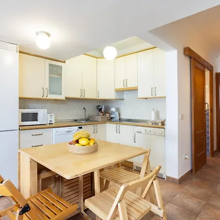 Home2book Cozy With Communal Pool, El Poris Daire *