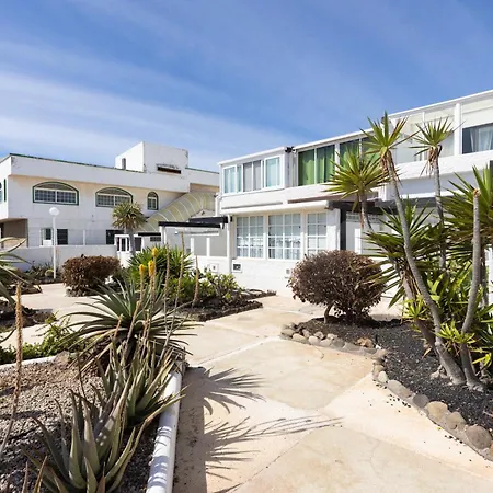 Daire Home2book Cozy With Communal Pool, El Poris
