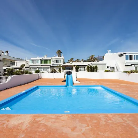 Home2book Cozy With Communal Pool, El Poris Daire *